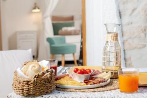 Opsi sarapan yang tersedia untuk tamu di La casa di Memmi Suites & Rooms