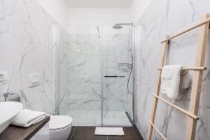 Kúpeľňa v ubytovaní Srnec Apartments - Centar + 37 fotografií