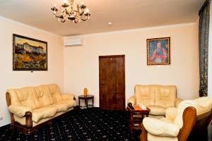 Posezení v ubytování Boutique Hotel Villa P + 37 fotografií