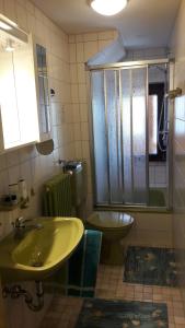 Ein Badezimmer in der Unterkunft Fremdenzimmer Familie Förster