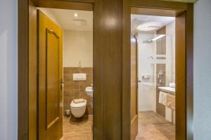 A bathroom at Ferienwohnungen Johanna