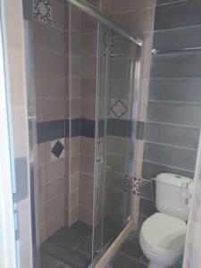 A bathroom at Neohori 3