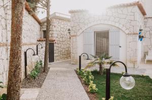 A garden outside Deruni Ilıca