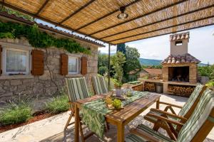 Balkón nebo terasa v ubytování Villa Aurania