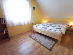 Erika vendégház centrumban 8648 Balatonkeresztúr, 2 Kerti utca kép - 2