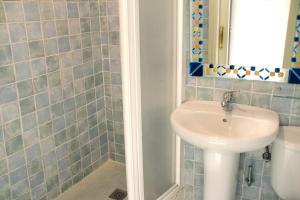 Koupelna v ubytování La Piquera Hostal