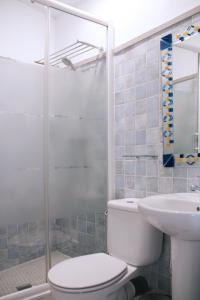 Koupelna v ubytování La Piquera Hostal