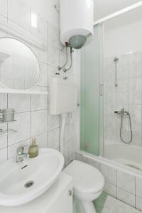 Koupelna v ubytování Apartment Kuzmanić