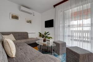 Gallery image of Senada Apartments in Selce