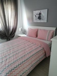 Apartman Jezdić 2客房内的一张或多张床位