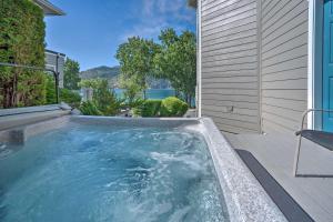 Gallery image of Modern Retreat with Hot Tub - Steps to Lake Chelan! in Manson