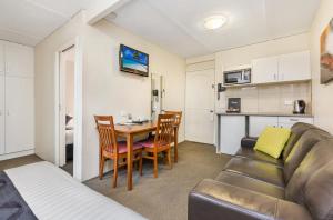 Dapur atau dapur kecil di Bendigo McIvor Motor Inn