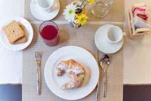 Jedlo v ubytovaní bed & breakfast alebo blízkom okolí