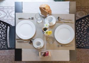 Jedlo v ubytovaní bed & breakfast alebo blízkom okolí