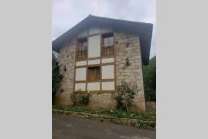 Afbeelding uit fotogalerij van Casa el Viñadal in Arguebanes