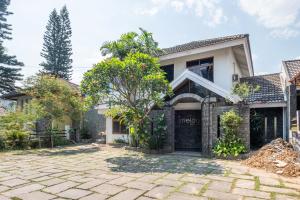 Gallery image of Imelda Residence Setrasari RedPartner in Bandung
