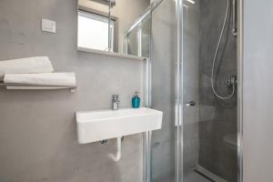 Koupelna v ubytování Villa Polion Peroj