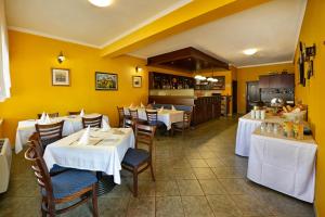 Restaurace v ubytování Bed and breakfast Julia