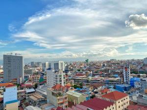 Linna Phnom Penh üldine vaade või majutusasutusest Yunfan Hotel pildistatud vaade