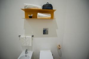 Koupelna v ubytování San Vito Accommodations