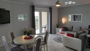 Χώρος καθιστικού στο Apartamenty Podzamcze Wałbrzych