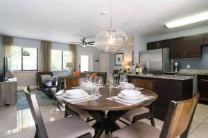 Imagen de la galería de Paradise Home 3 BR with Heated Pool close to Beach, en Fort Lauderdale