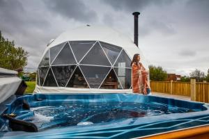 
The swimming pool at or near Reykjavik Domes
