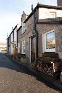 The building where the vacation home is located 