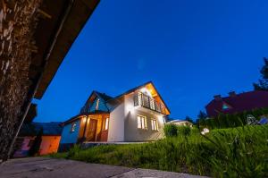 Hoone, kus villa asub