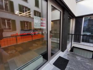 A balcony or terrace at Green Marmot Capsule Hotel Zürich