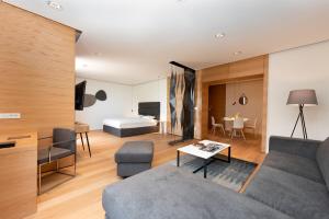 Imagen de la galería de Beachfront Apartment Rosa del Mar Jardin, en Mošćenička Draga