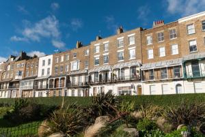 Galeriebild der Unterkunft The Royal Harbour Hotel in Ramsgate