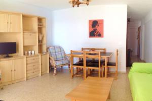 Posezení v ubytování Apartamento en Playa de Levante Vistas impresionantes