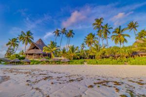 Pantai di atau di dekat hotel