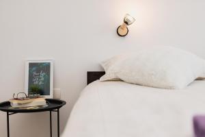 Postel nebo postele na pokoji v ubytování Studio Apartment Harmony NP Krka