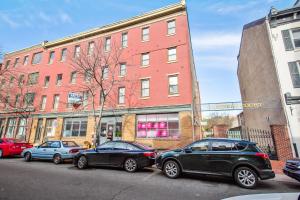 Foto dalla galleria di Luxury 1BR OLD CITY-KING BED Walk to Liberty Bell & Independence Mall - FREE PARKING! a Philadelphia