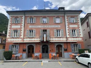 Imagem da galeria de Albergo Calancasca Ristorante Jaipur em Grono