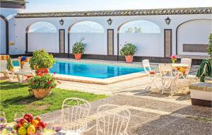 Πισίνα στο ή κοντά στο Holiday Home Finca Molino De La Florida N-510