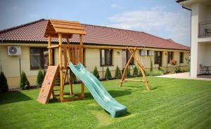 Herní místnost nebo prostor pro děti v ubytování Jazmin apartmány