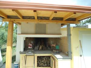 A kitchen or kitchenette at Tra Mare e Monti Még 27 kép
