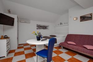 TV a/nebo společenská místnost v ubytování Apartman Toni