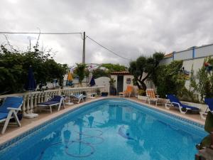 Bazén v ubytování Vivenda Soares nebo v jeho okolí