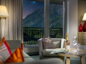 Ein allgemeiner Bergblick oder ein Berglick von des Hotels aus
