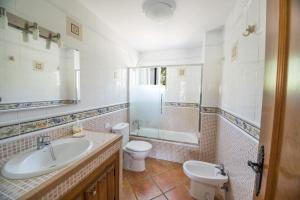 Koupelna v ubytování Villa las Tinajas Luxury