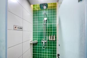 Vannituba majutusasutuses Happy Dragon City Culture Hotel-Tianjin Draum Tower & Dayuecheng shopping mall