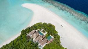 A bird's-eye view of Anantara Kihavah Maldives Villas