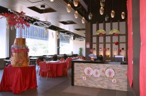 Restaurace v ubytování UCSI Hotel Kuching + 37 fotografií