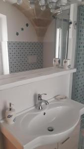 A bathroom at Il Rifugio Sul Mare