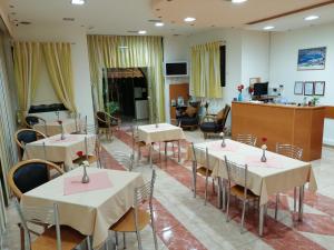 En restaurang eller annat matställe på Hotel Katerina
