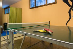 Attrezzature per ping pong presso Ferienhaus Adonis o nelle vicinanze